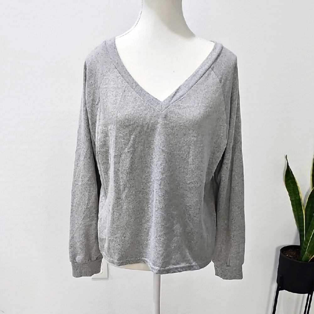 SHEIN Gray Long Sleeve Relaxed Sweatshirt